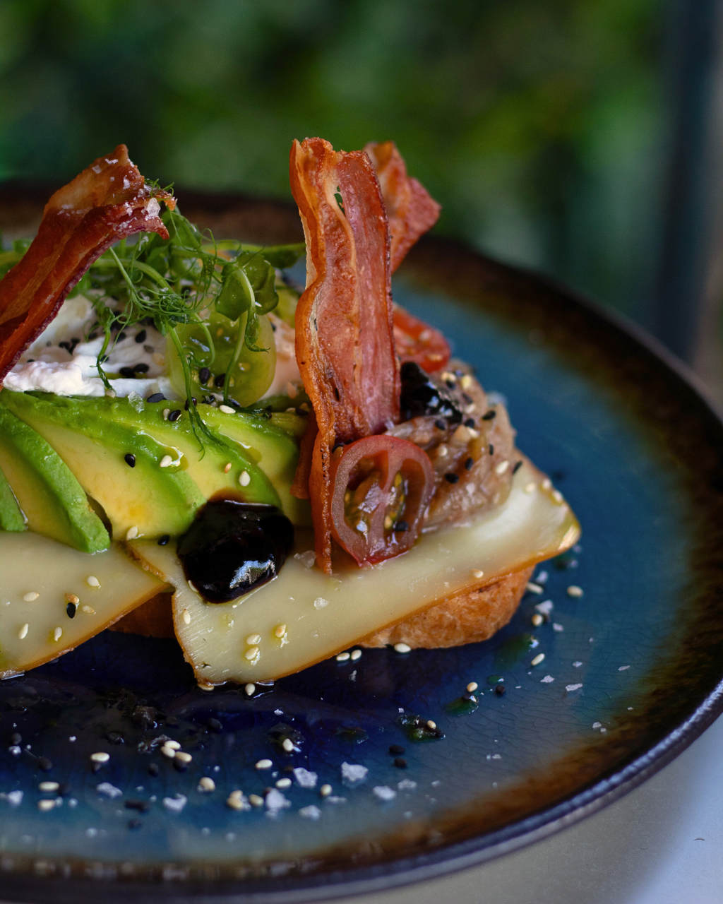BACON JAM 'N' AVOCADO DELUXE TOAST